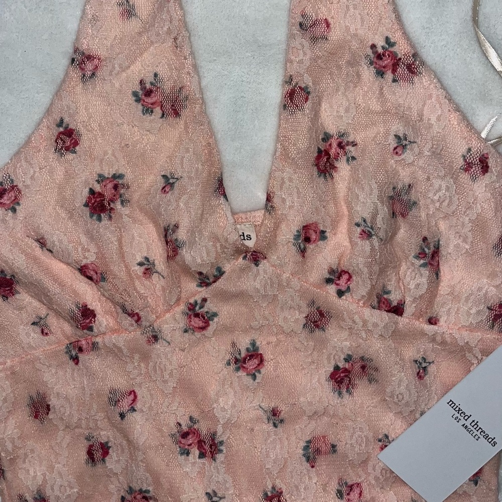 Halter Top - Picture 3 of 4